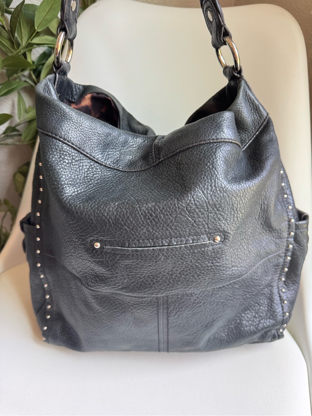 B. Makowsky Black Studded Pebbled Leather Hobo Bag Large Y2K Slouchy Shoulder - Picture 8 of 11